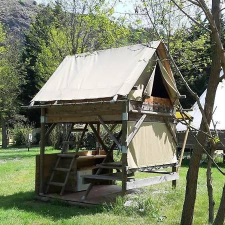 Ushuaia Villages Le Viaduc 3*