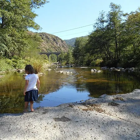 Ushuaia Villages Le Viaduc 캠프장 3*
