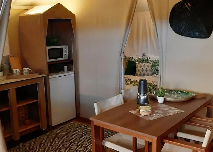 Ushuaia Villages Le Viaduc Camping Arlebosc