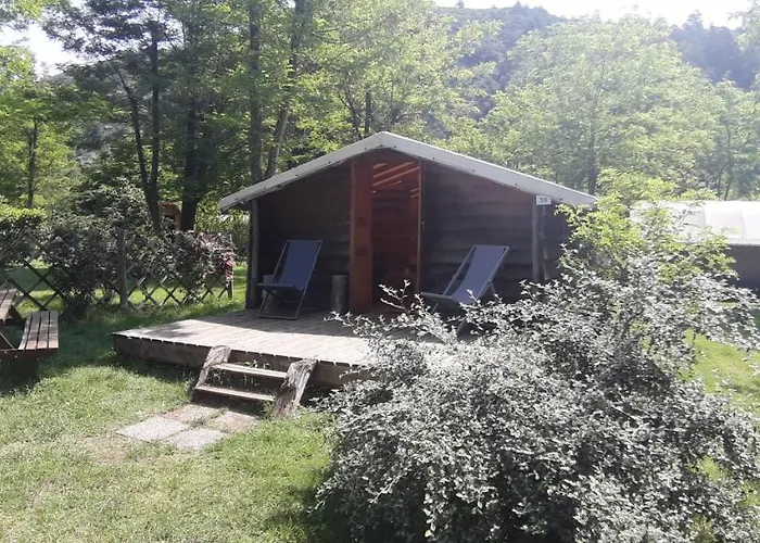 Camping Ushuaia Villages Le Viaduc Campsite