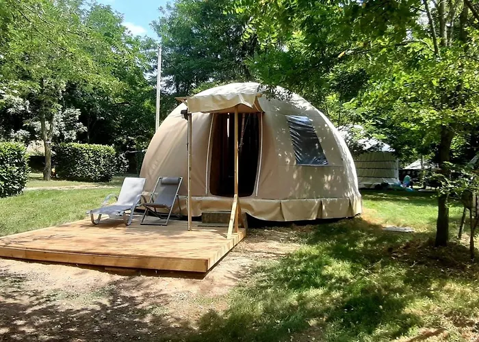 Camping Ushuaia Villages Le Viaduc 3*