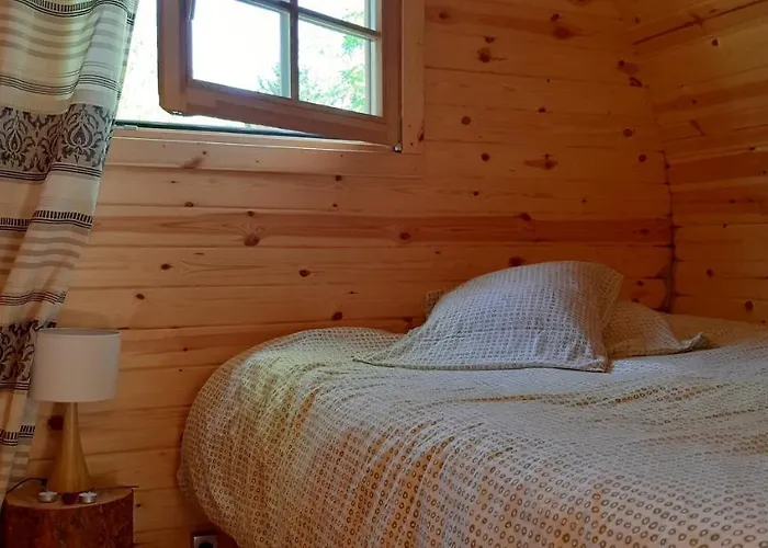 Camping Ushuaia Villages Le Viaduc Campsite Arlebosc