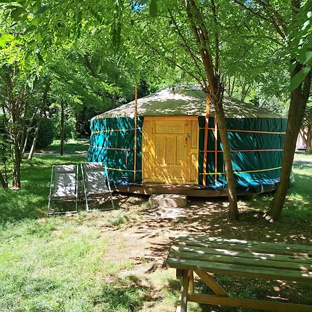 Campingplatz Camping Ushuaia Villages Le Viaduc Arlebosc